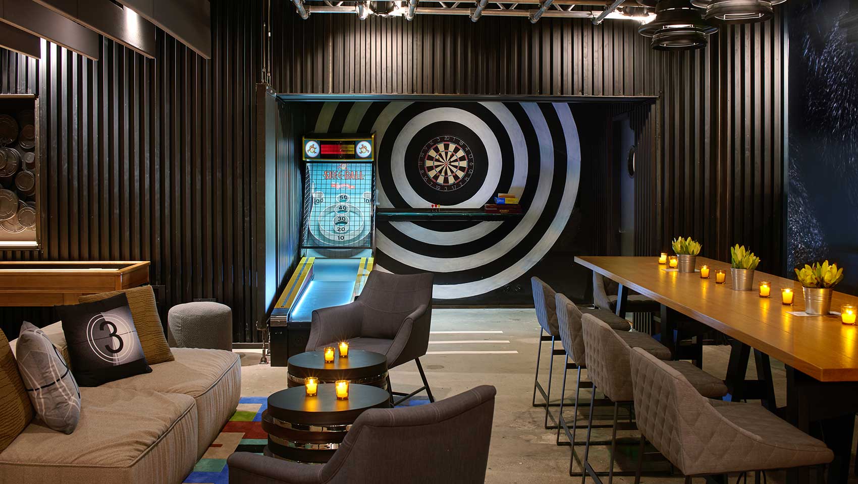 los angeles hotel game room